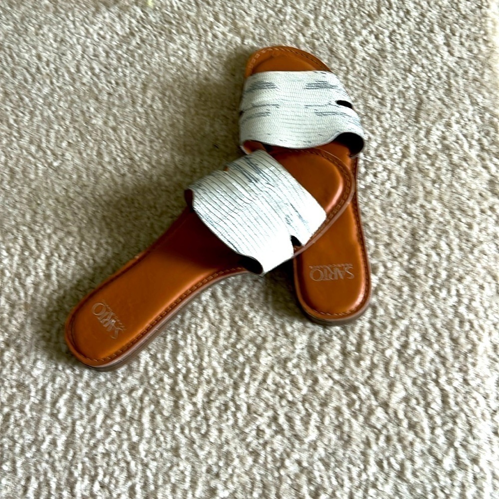 Franco Sarto Women A-GINELLE snake leather slippers size 8.5